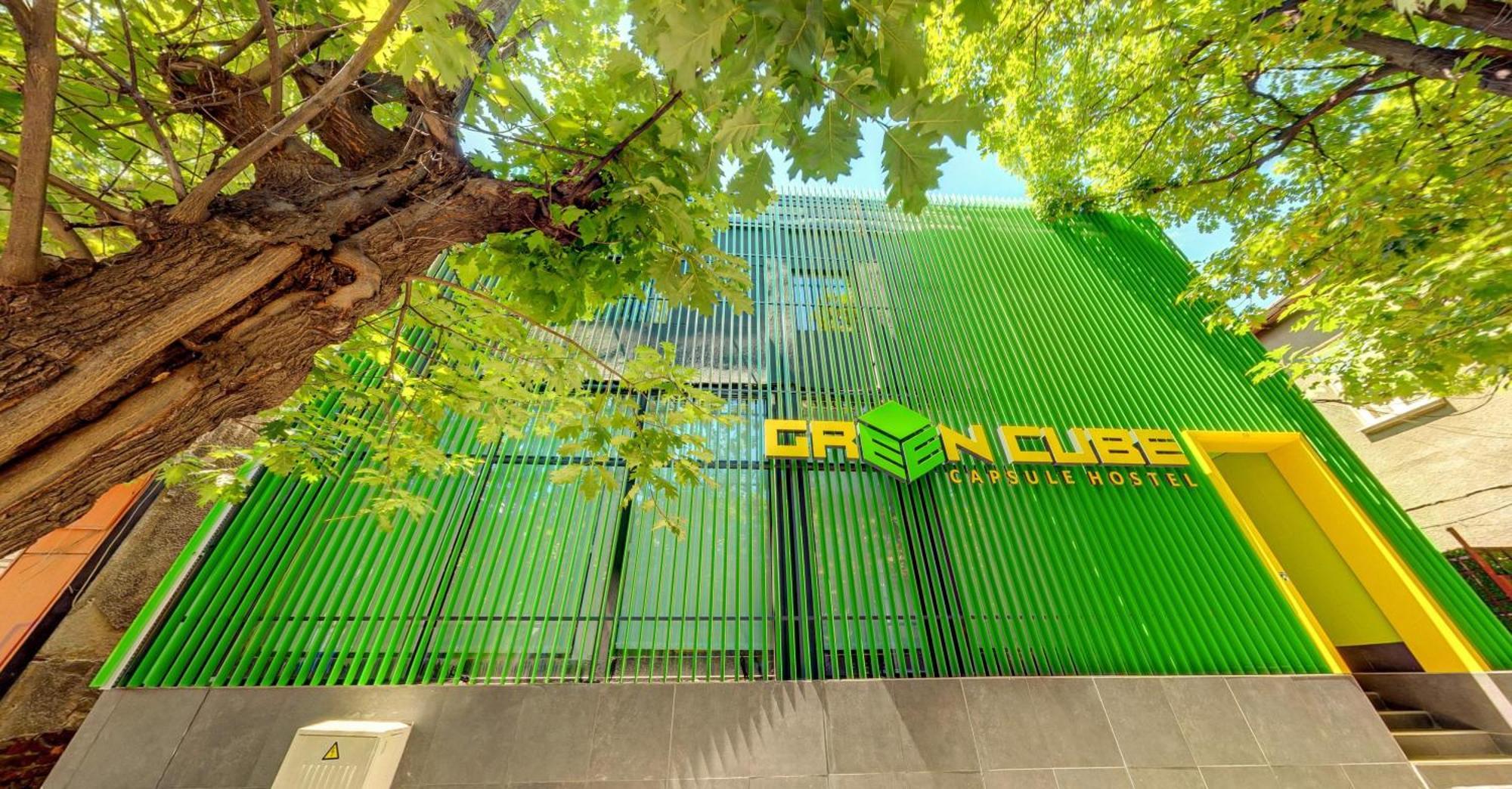 Cube Capsule Hostel *